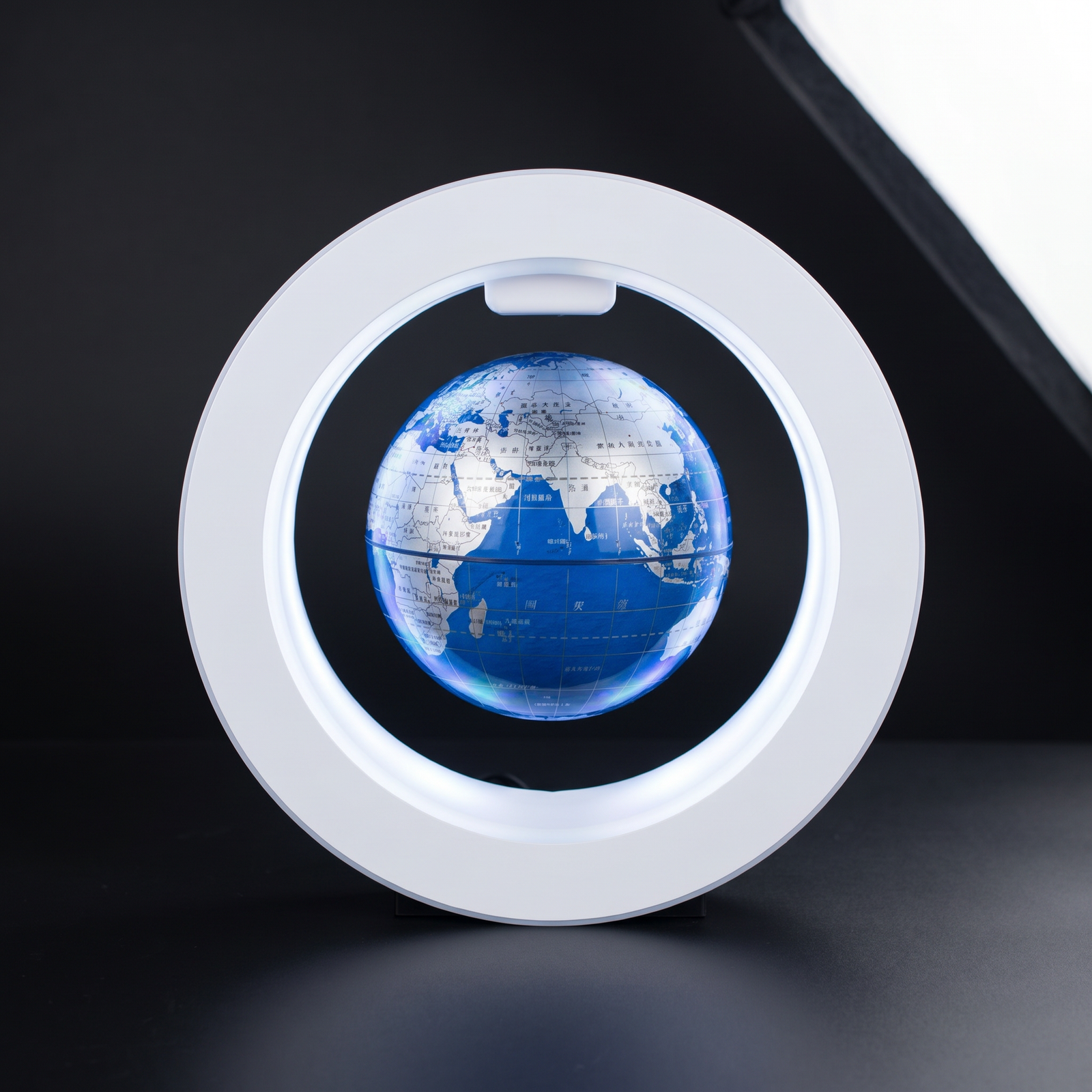 Globe Lévitation Carte du Monde LED Premium | LUNARIA