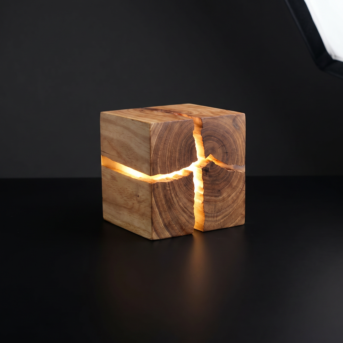 Lunaria Cube LED Bois Résine Murale - cube LED décoratif - cube lumineux RGB