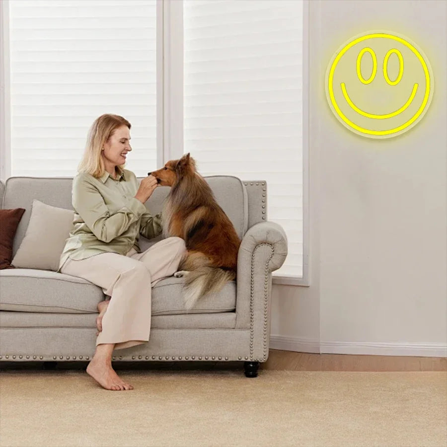 Néon LED Smile Face Mural – photo 4