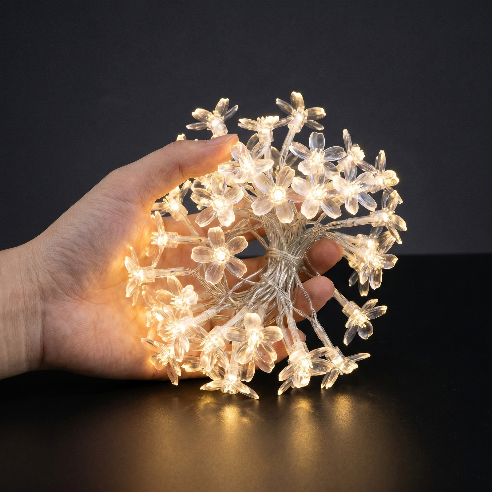 Lunaria Guirlande Cerisier LED - guirlande lumineuse LED - LED scintillantes - décoration intérieur LED